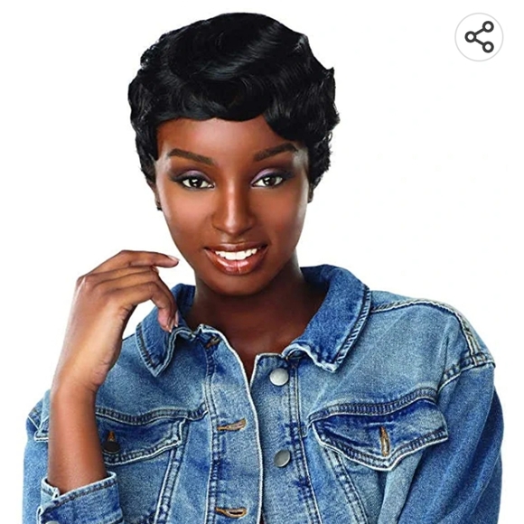 Short Black Curly Wig - Picture 5 of 5